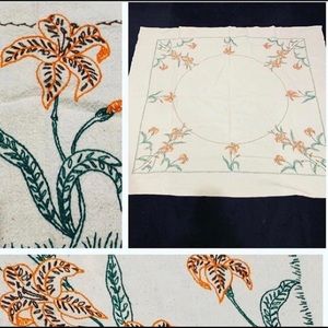 Beautiful Vintage Linen tablecloth
